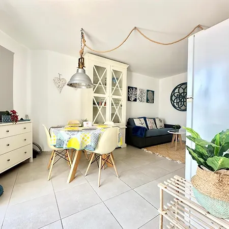 Surfer's View Pool Ac Wifi Deskterrace And Parking Apartment *