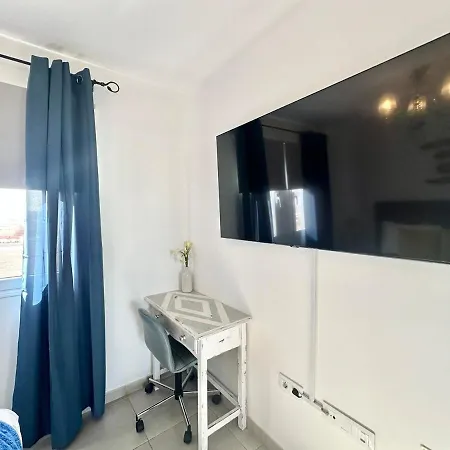 Surfer's View Pool Ac Wifi Deskterrace And Parking Apartment Corralejo