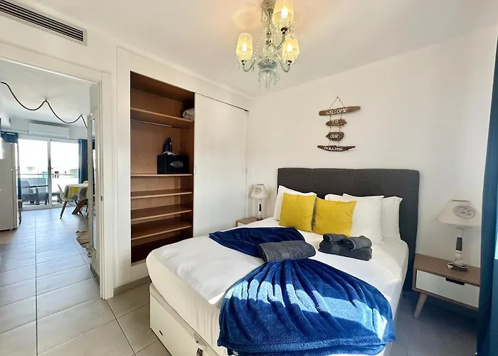 Surfer's View Pool Ac Wifi Deskterrace And Parking Appartamento Corralejo
