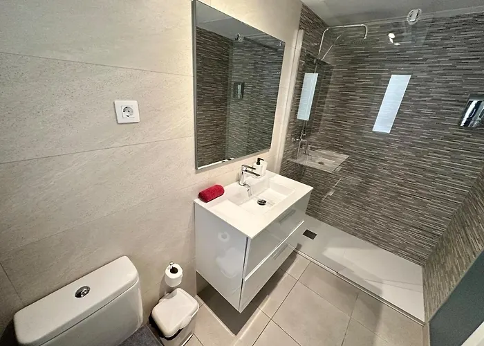 Appartamento Surfer's View Pool Ac Wifi Deskterrace And Parking